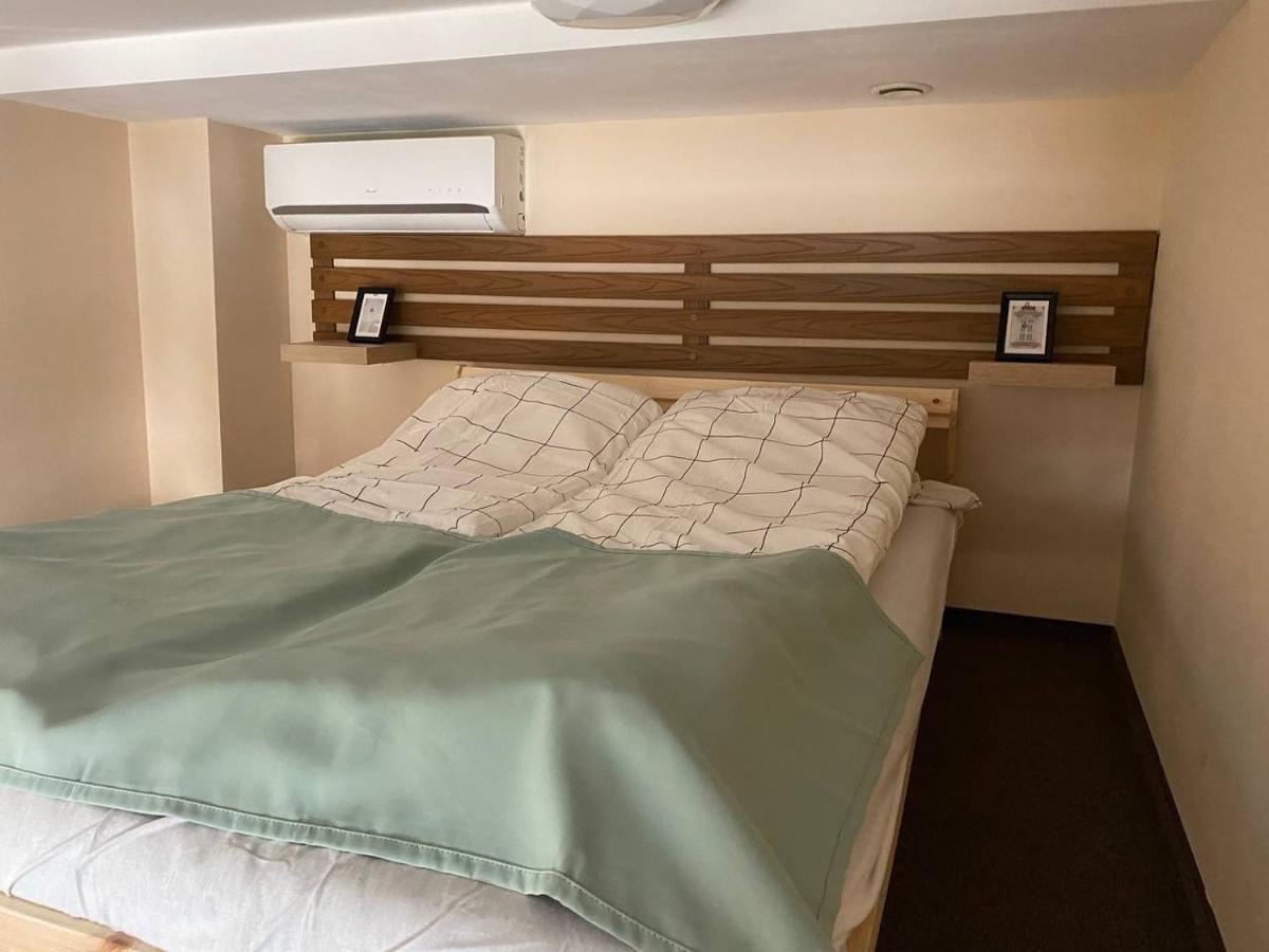 Apartamenty Dobra Noc Przy Wawelu 2 Bedrooms Cracovia Esterno foto