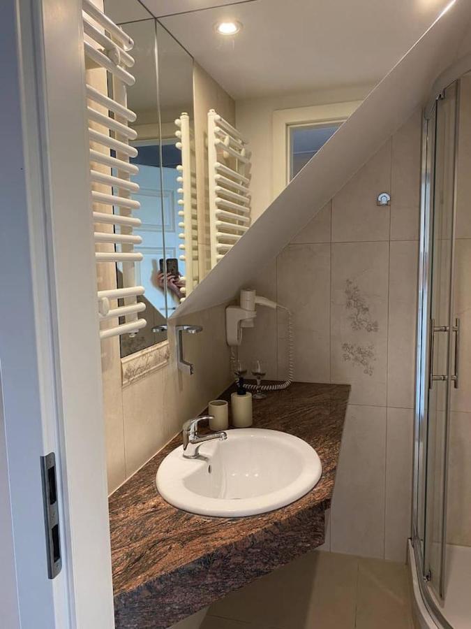 Apartamenty Dobra Noc Przy Wawelu 2 Bedrooms Cracovia Esterno foto