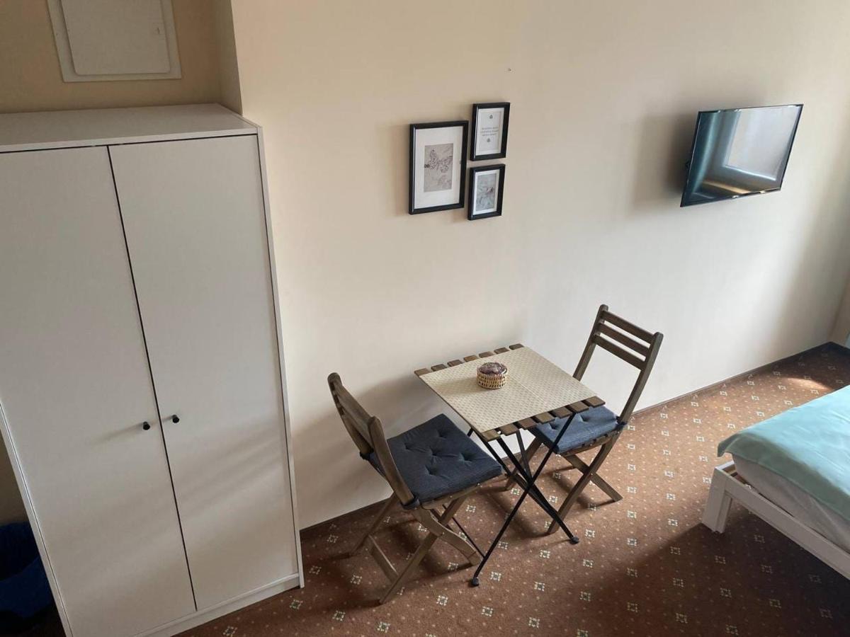 Apartamenty Dobra Noc Przy Wawelu 2 Bedrooms Cracovia Esterno foto